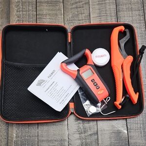 Fulgati Digital/Waterproof Fish Scale And Clamp with Carry Case